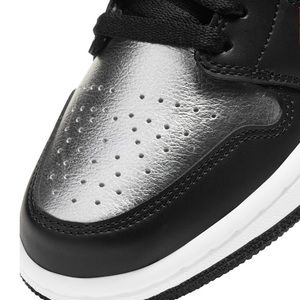 Air Jordan 1 Low Se Silver Toe